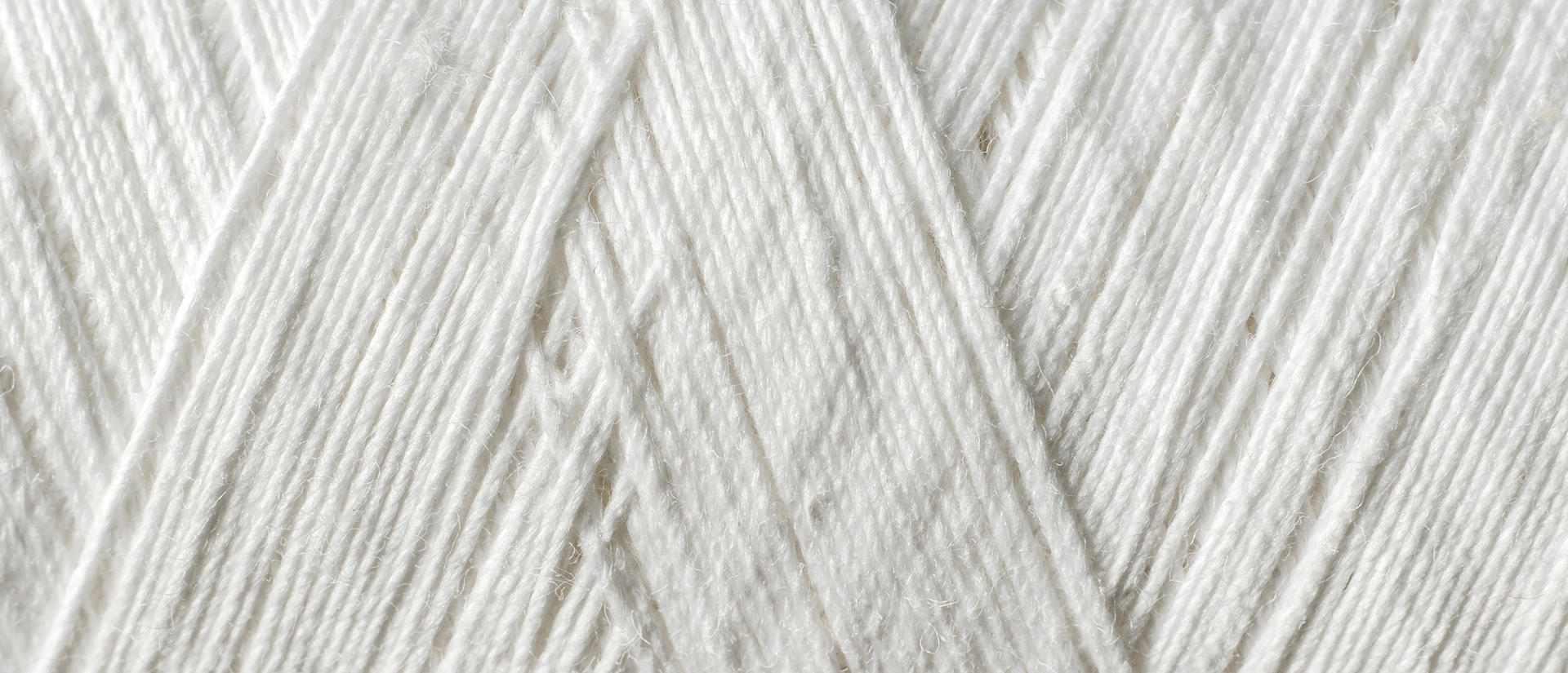 White thread overlapping itself